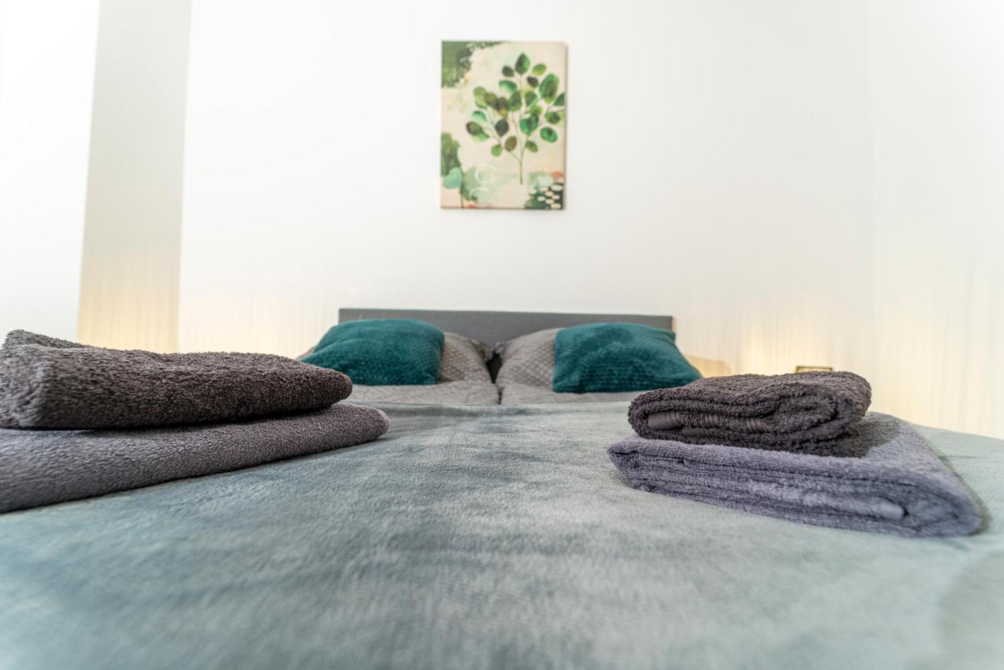 Mca Triiiple I Rooftop Pool I Free Parking I Netflix Wien Ngoại thất bức ảnh